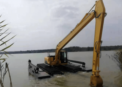 AE150 Floating Amphibious Excavator