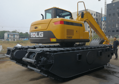 AE80 Floating Amphibious Excavator